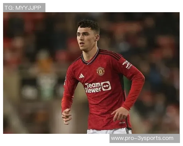 曼联青训旧将切斯特重返俱乐部积累教练经验助力未来发展