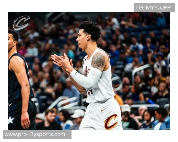 萨格斯上半场狂砍25分尽管左臀受伤仍带队奋战退赛前贡献26分7助攻