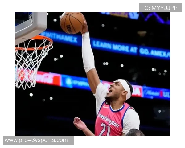 加福德19分钟高效表现5投4中贡献9分8篮板2盖帽展现实力